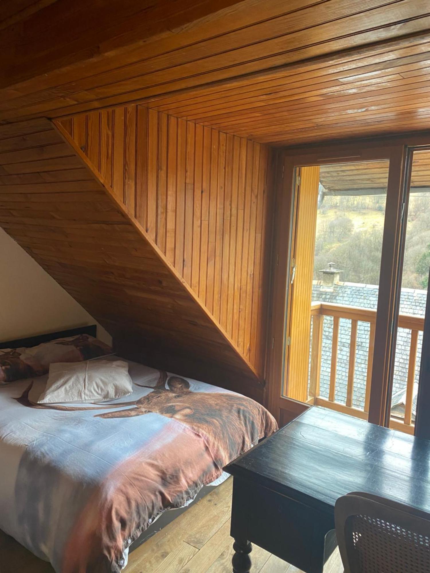 Maison Pyrénées Saint-Aventin Esterno foto